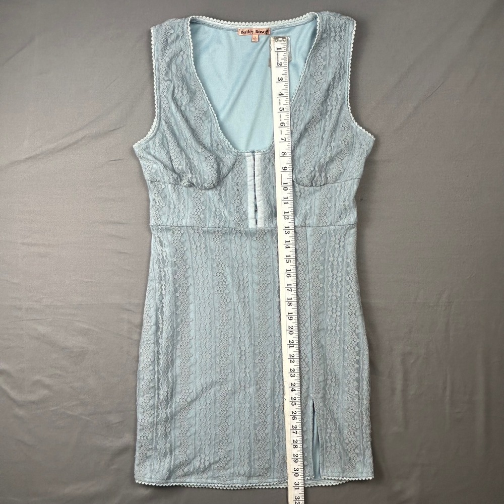 Bailey Rose Light Blue Lace Mini Dress V-Neck Hook & Eye Slit Size L - Picture 7 of 12